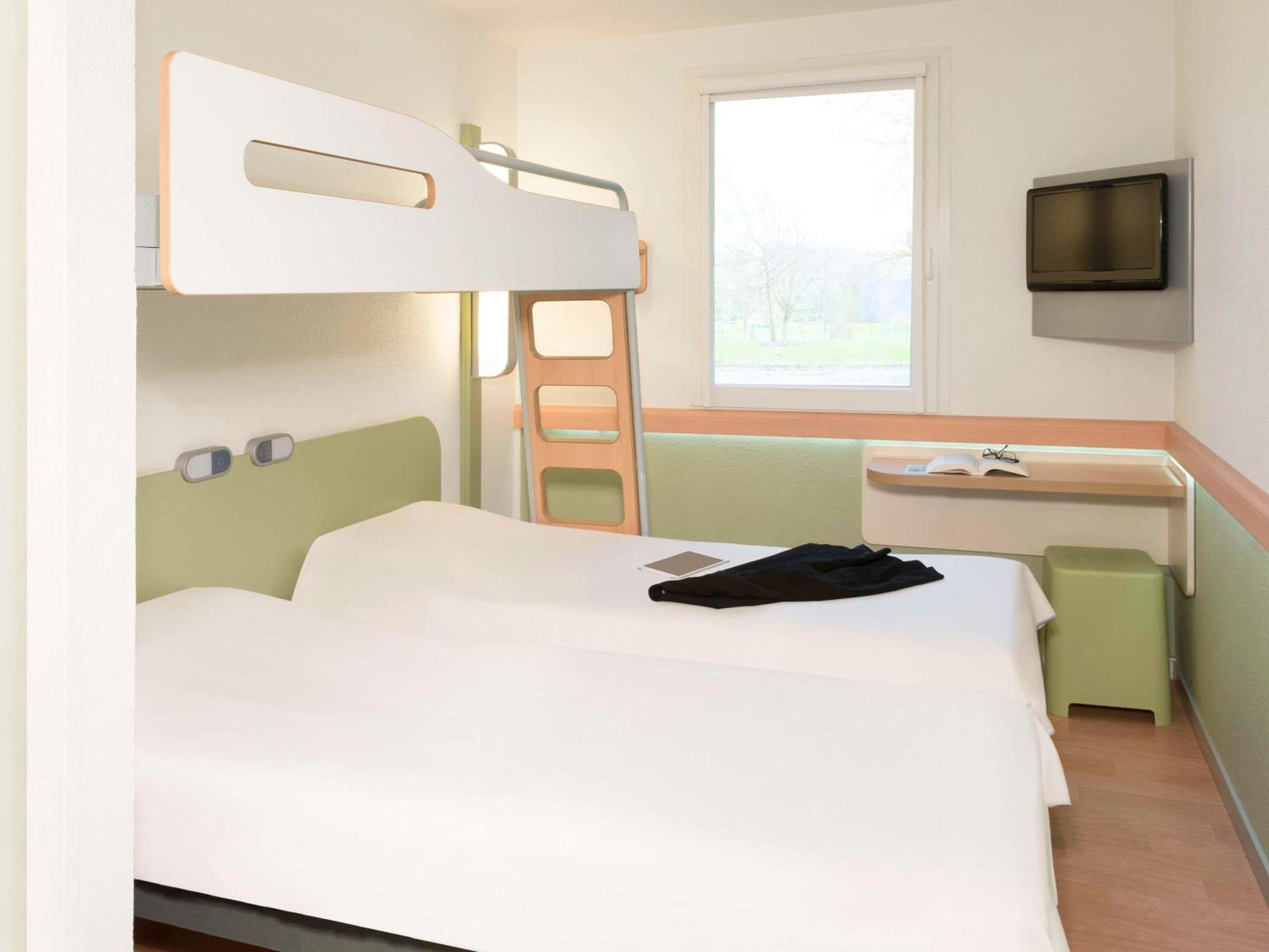 Ibis Budget Lons le Saunier - A39 HOTEL CLIMATISE Exterior foto
