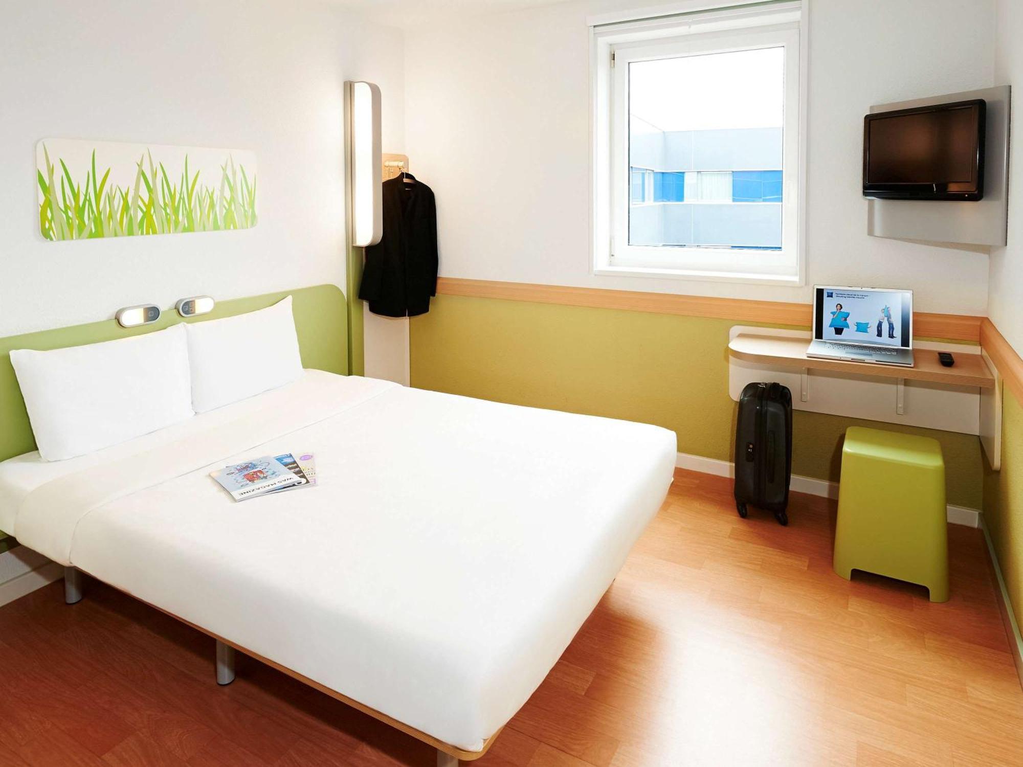 Ibis Budget Lons le Saunier - A39 HOTEL CLIMATISE Exterior foto